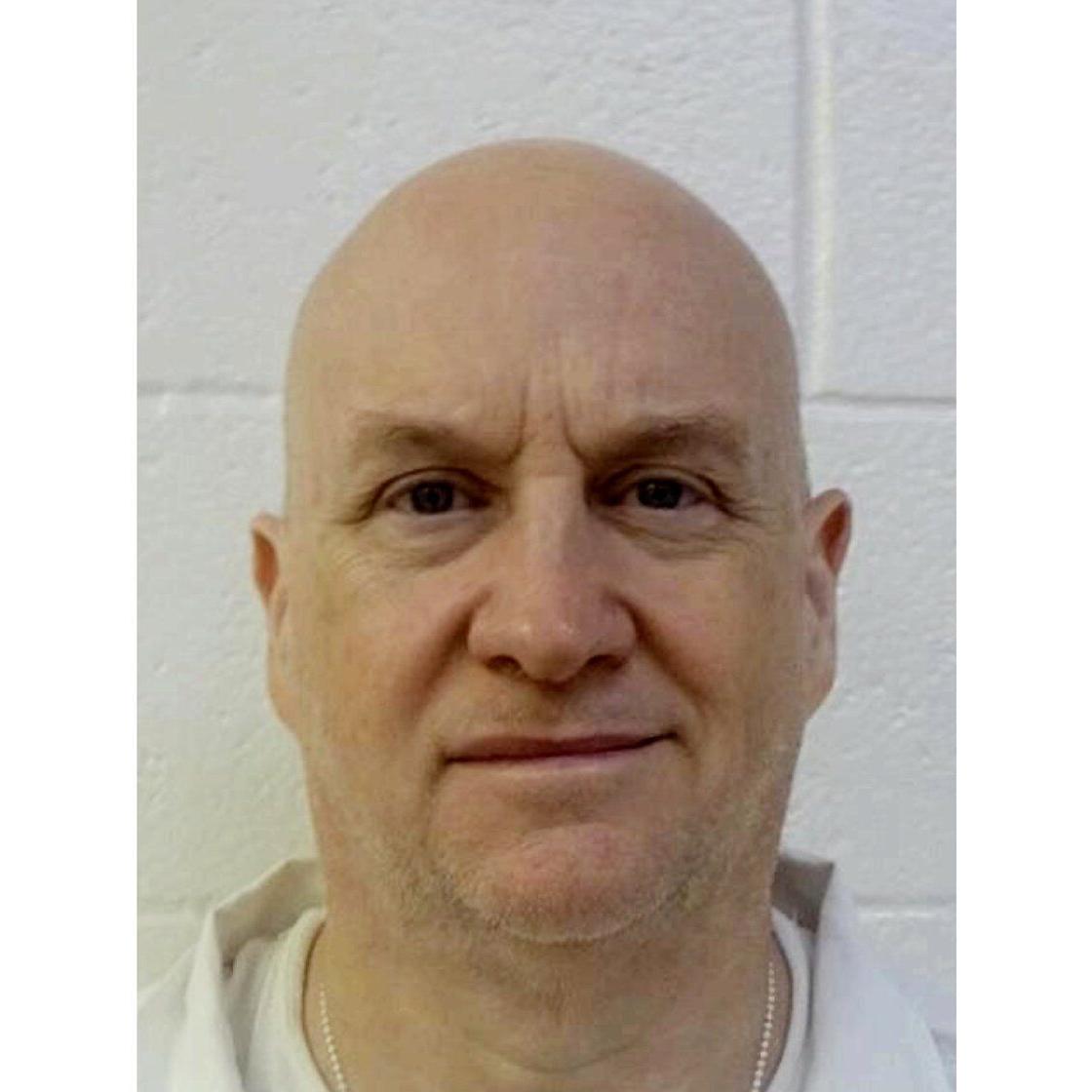 Authorities eyeing whether a kitchen job had a role in the 'Devil in the Ozarks' prison escape